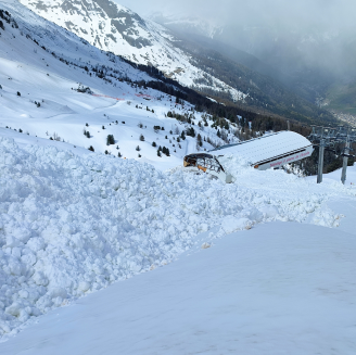 DépÎt d'une avalanche de neige granulaire en amont du TSD6 de l'ArcelleSite EPA de Lanslevillard (N°015)@ONF RTM - 15/04/2024